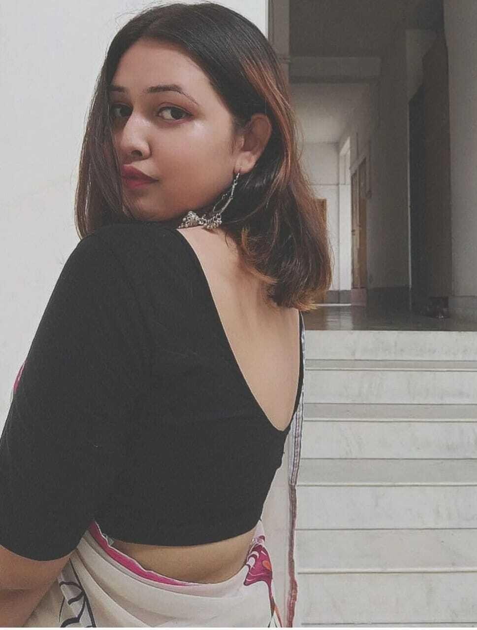 best RK Puram call girl